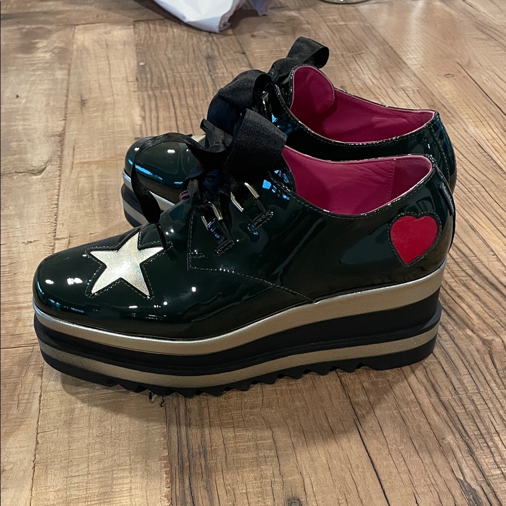 Glossy Green Star Platform Shoes View 4
